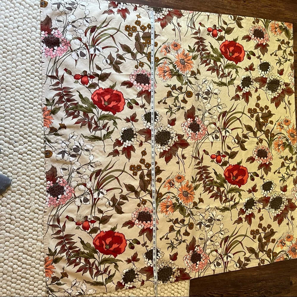 Moygashel Floral Fabric 49.5” x 49” - Picture 14 of 16